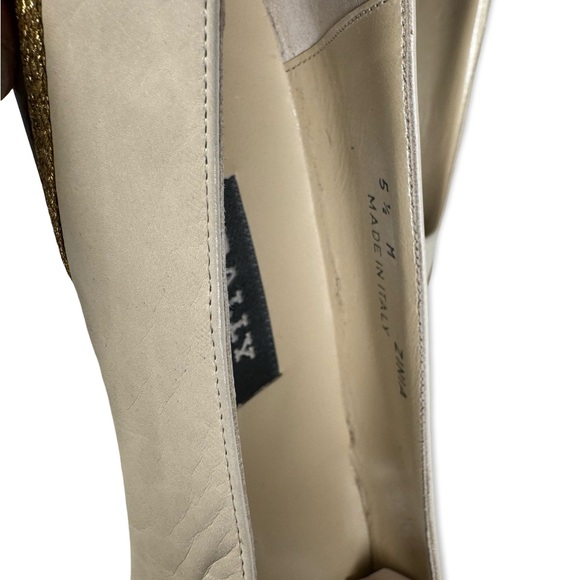 Bally Vtg Womens Pumps Size 5.5 Beige Two Tone Low Heel Classic Leather Metallic - Picture 6 of 7